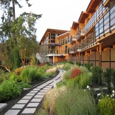 Brentwood Bay Lodge & Spa