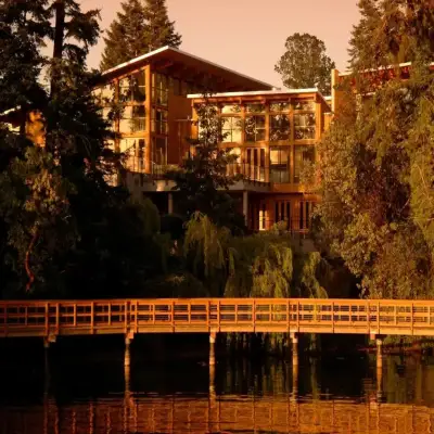 Brentwood Bay Lodge & Spa