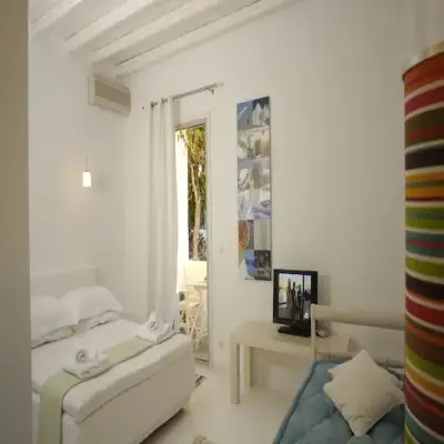 Kapetan Tasos Suites - Milos