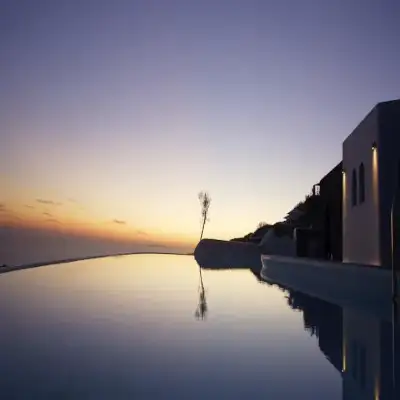 Carpe Diem Suites and Spa - Santorini