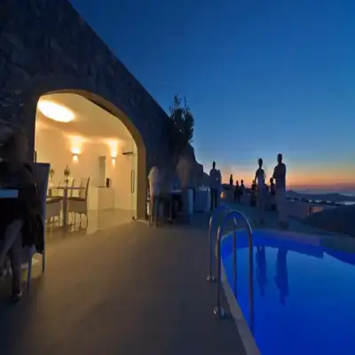 Carpe Diem Suites and Spa - Santorini