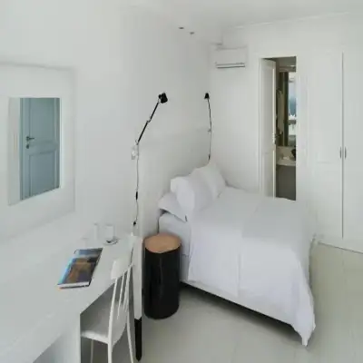 Lilium Santorini Villa 