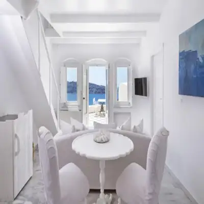 Canaves Oia Suites - Santorini