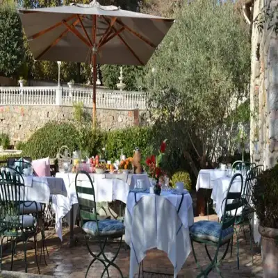 Les Rosees, Mougins