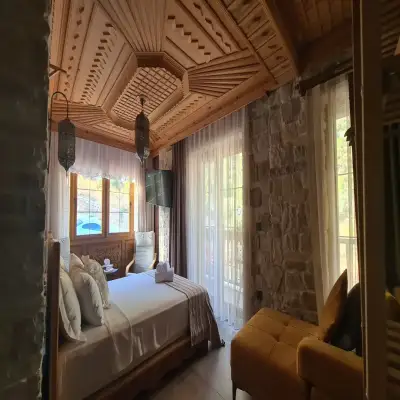 Amber Suites, Akyaka